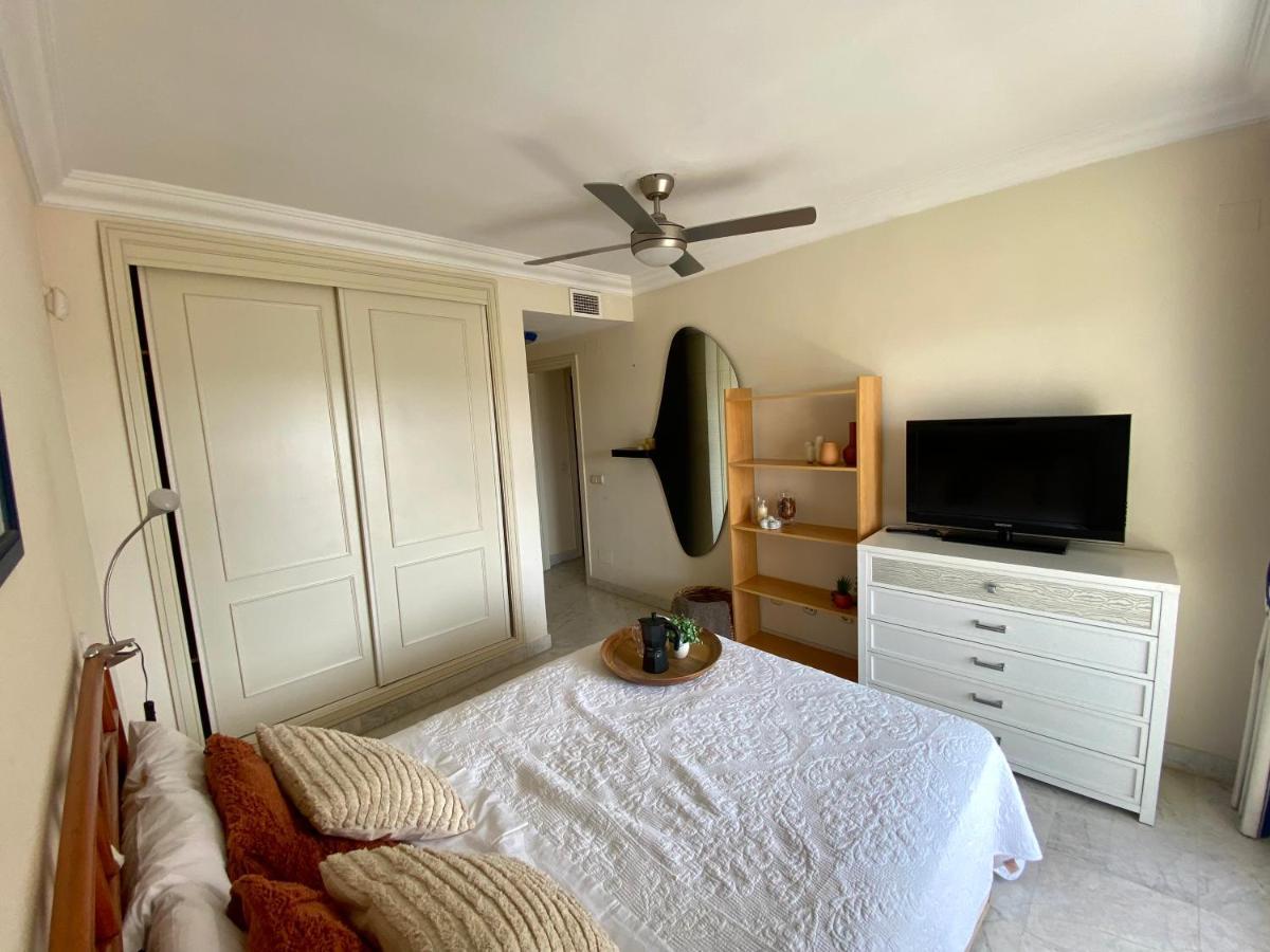 Exclusive Puerto Banus Beach Apartment Free Parking Wifi & Swimming Pool Marbella Dış mekan fotoğraf