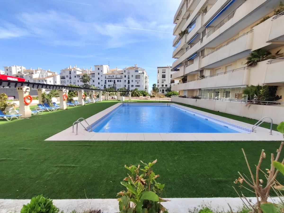 Exclusive Puerto Banus Beach Apartment Free Parking Wifi & Swimming Pool Marbella Dış mekan fotoğraf